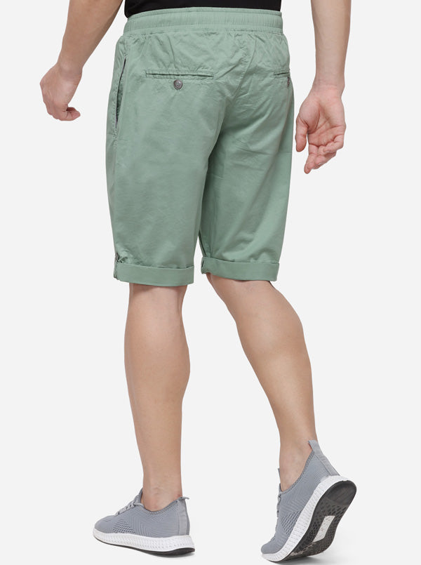 Hedge Green Solid Regular Fit Capri | JadeBlue