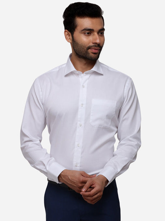 White Solid Regular Fit Formal Shirt | JadeBlue