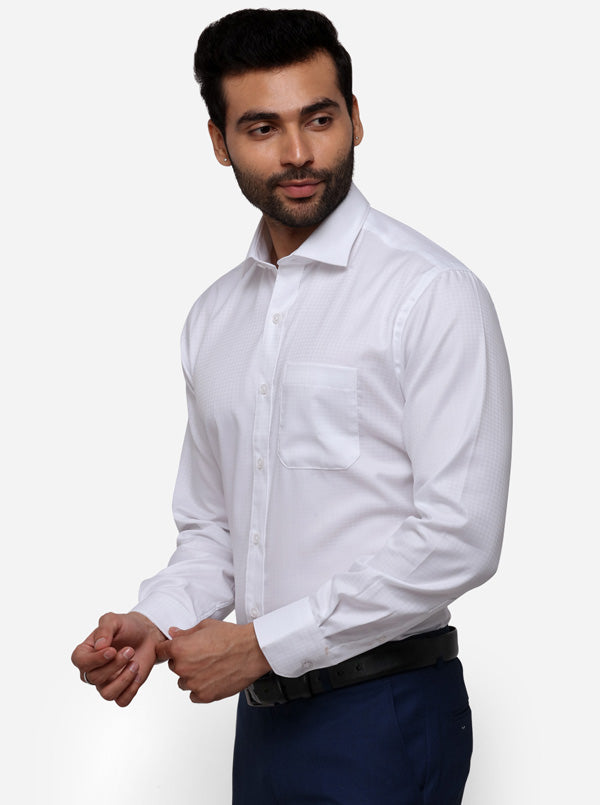 White Solid Regular Fit Formal Shirt | JadeBlue