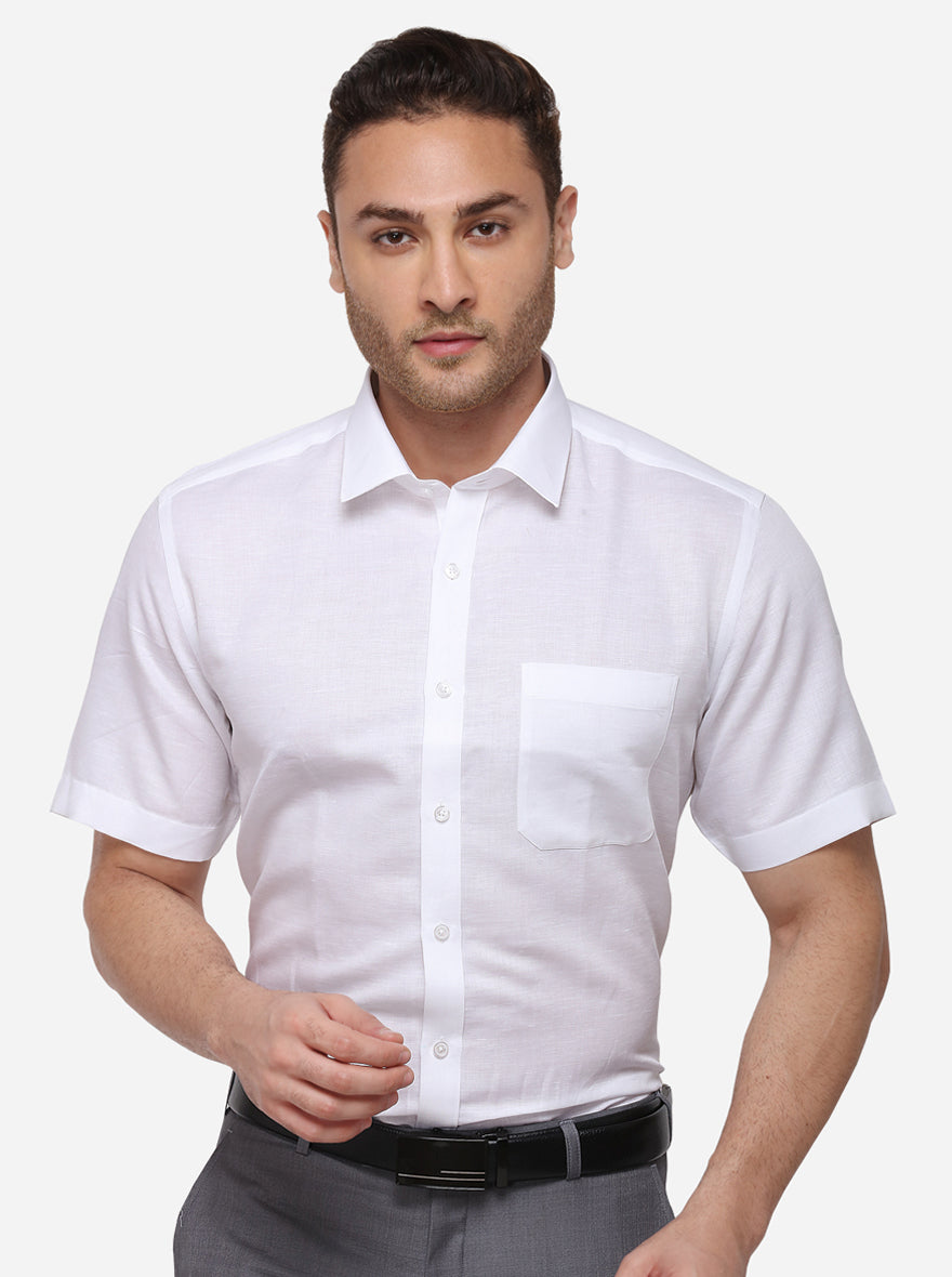 White Solid Regular Fit Formal Shirt | JadeBlue