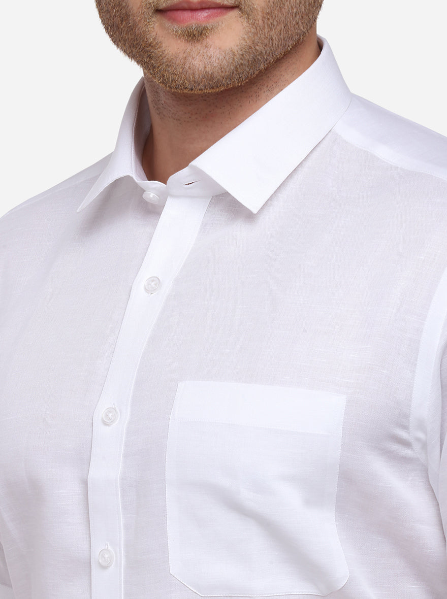 White Solid Regular Fit Formal Shirt | JadeBlue