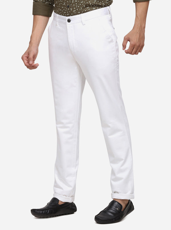 White Solid Slim Fit Casual Trouser | JadeBlue