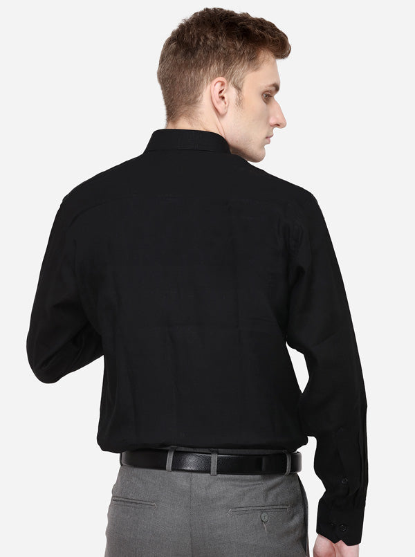 Black Solid Regular Fit Formal Shirt | JadeBlue