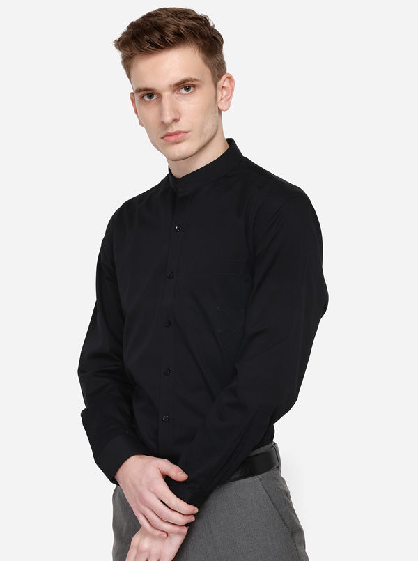 Black Solid Regular Fit Formal Shirt | JadeBlue