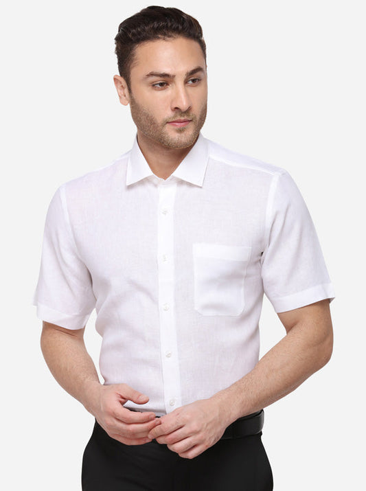 White Solid Regular Fit Formal Shirt | JadeBlue