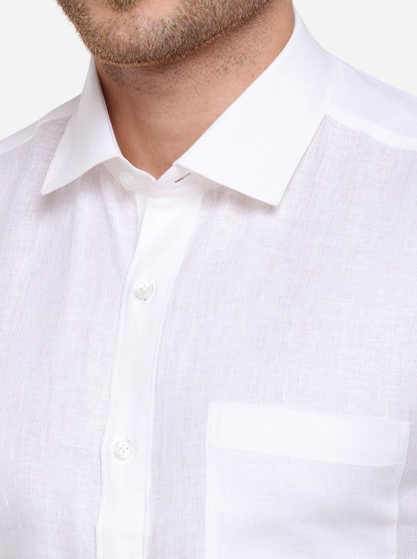 White Solid Regular Fit Formal Shirt | JadeBlue