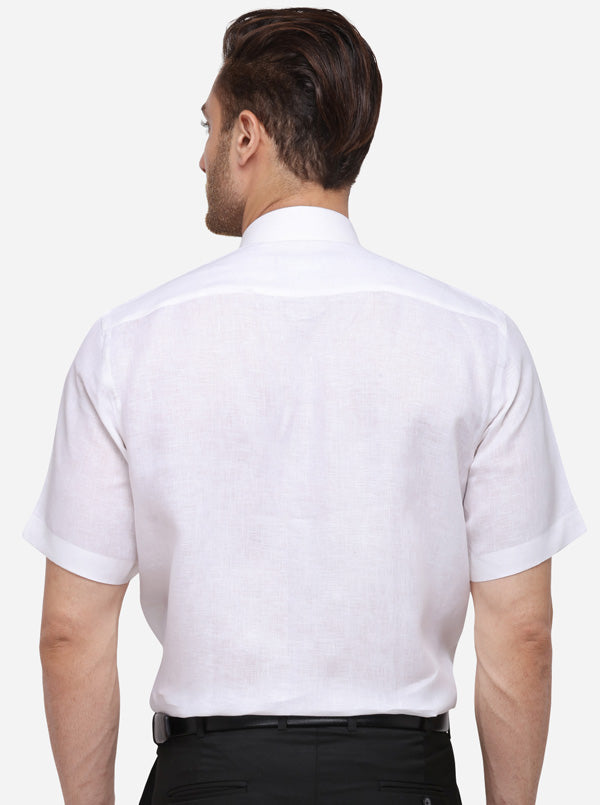 White Solid Regular Fit Formal Shirt | JadeBlue